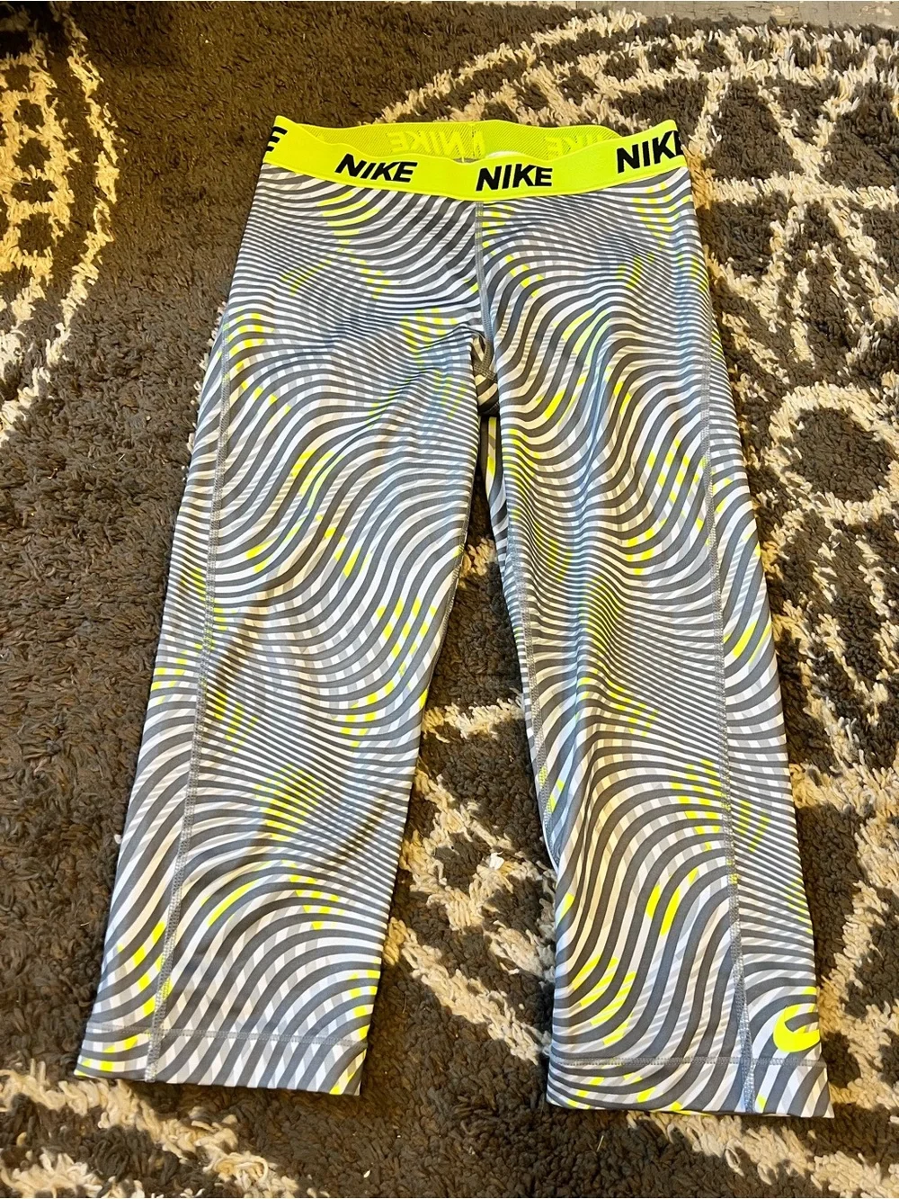 Nike Pro Athletic Leggings Women's Patterned Workout Pants